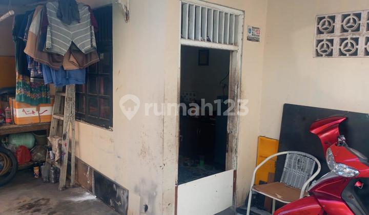 Rumah Kontrakan 4 Petak Siap Huni Sudah Ada Penyewanya Sangat Cocok Untuk Investasi Rumah Kontrakan 4 Petak Siap Huni Sudah Ada Penyewanya Sangat Cocok Untuk Investasi