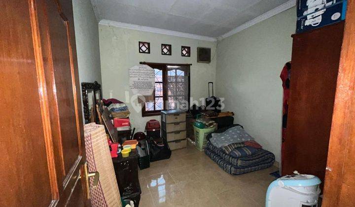 Rumah 2 Lantai Sudah Renovasi di Jl. Pisangan Baru, Jakarta Timur
