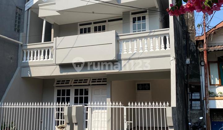 Di Jual Cepat Rumah Di Palmerah Jakarta Barat Siap Huni Full Renov Di Jual Cepat Rumah Di Palmerah Jakarta Barat Siap Huni Full Renov