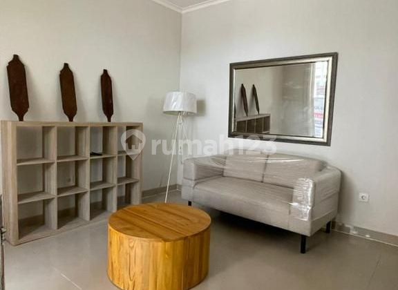 For Sale Quick Ready-to-Occupy House in Gading Serpong Furnished in Samara Village Cluster. 2