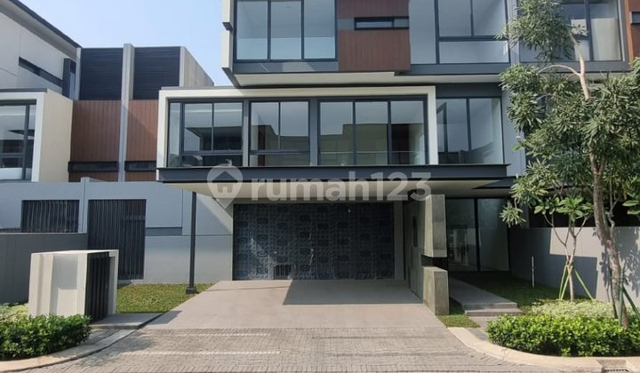 SULTAN'S HOUSE BUT VERY AFFORDABLE IN BSD NAVAPARK - LYNDON SEMI FURNISHED