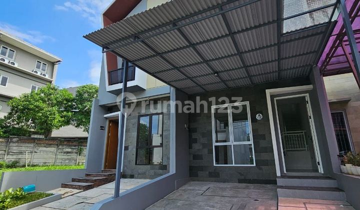 FOR SALE BRAND NEW HOUSE INDEPENDENT BUILDING NICE LOCATION BSD CLUSTER PRICE BELOW 2M