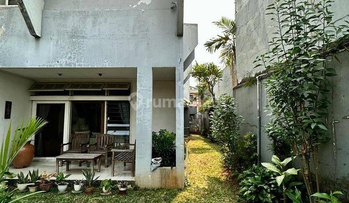 DIJUAL RUMAH LAMA 2 LANTAI DI JL HAJI NAWI JAKARTA SELATAN  1