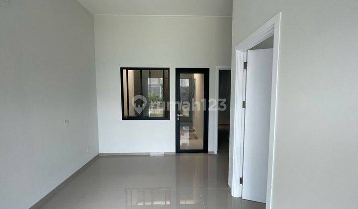 DIJUAL RUMAH SIAP HUNI DI UVILLE BINTARO  1