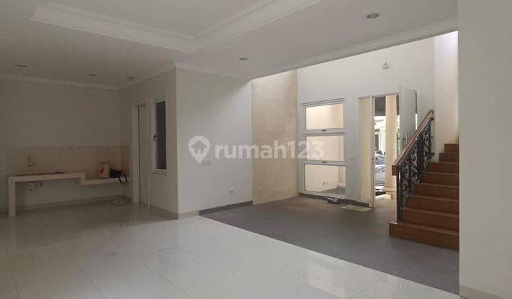 DIJUAL RUMAH 2 LANTAI DI SHEFFIELD GREENWICH BSD 1