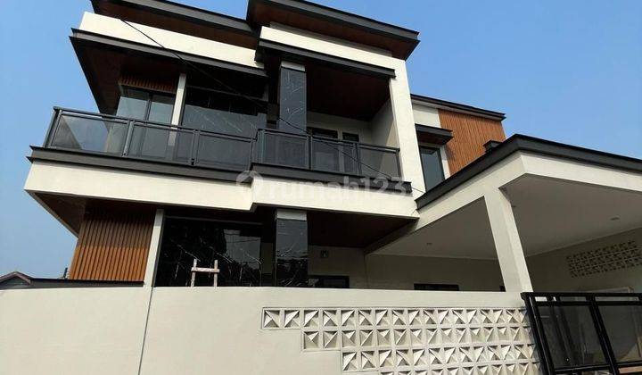 DIJUAL RUMAH DI GRIYA LOKA BSD SEMI FURNISHED DAN SHM 1