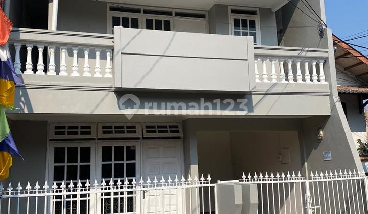For Sale Fast Ready-to-Occupy Fully Renovated House in Palmerah, West Jakarta 2