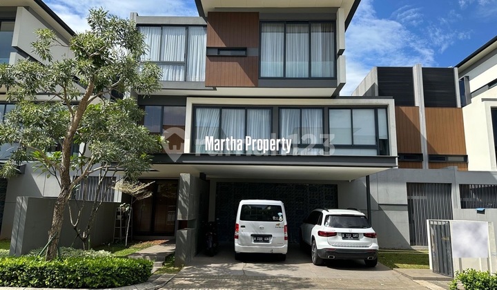 For Sale, Ready-to-Live-In House in Navapark BSD, Lyndon Cluster, Furnished.