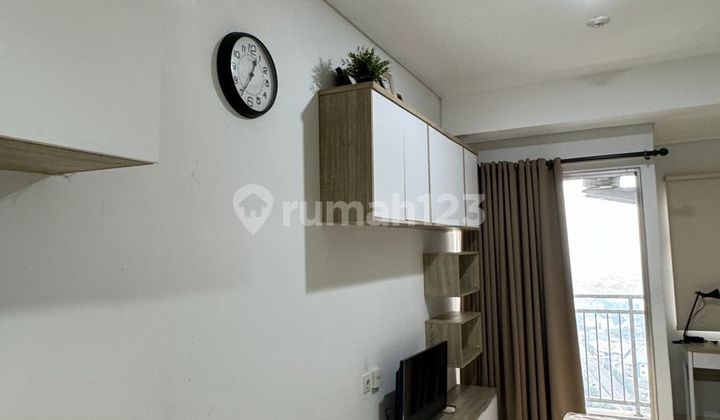 For Sale Ready to Use Furnished Springwood Studio Apartment 2