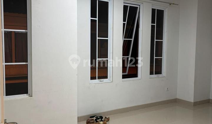 Di Sewakan Rumah Di Gading Serpong Cluster Amarilo Siap Huni Di Sewakan Rumah Di Gading Serpong Cluster Amarilo Siap Huni