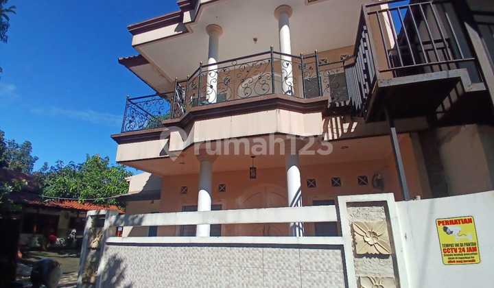 Di Jual Rumah + Kost2an Persis Depan Kampus Stan Bintaro Di Jual Rumah + Kost2an Persis Depan Kampus Stan Bintaro