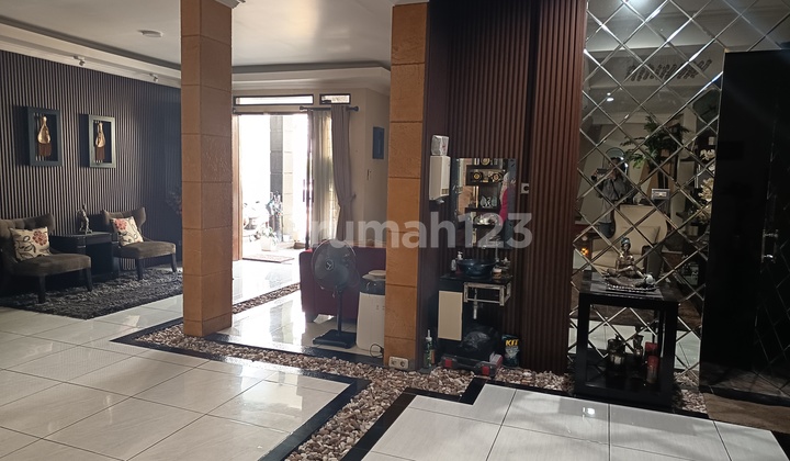 Rumah Minimalis Bagus Asri dan Terawat di Turangga