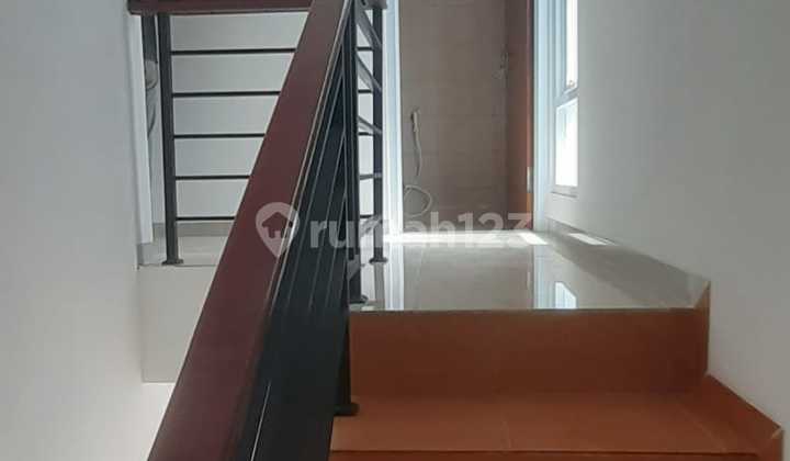 Rumah minimalis bangunan baru dii sindanglaya arcamanik SHM 12