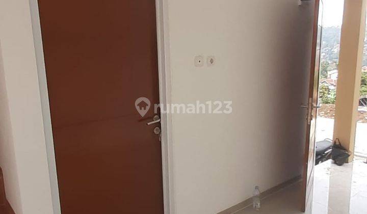 Rumah minimalis bangunan baru dii sindanglaya arcamanik SHM 13