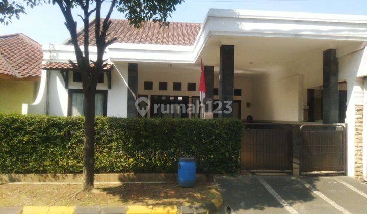 DIKONTRAKKAN....Rumah minimalis furnished di komplek batununggal indah bandung 1