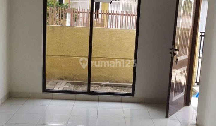 Rumah minimalis bangunan baru di cibiru hilir  2