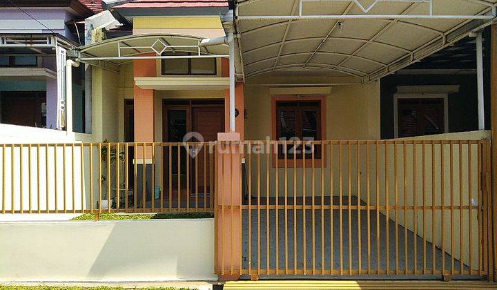 DIKONTRAKKAN....Rumah minimalis terawat bangunan bagus di puridago antapani 1