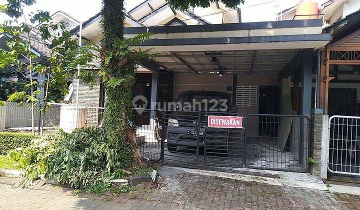 Rumah dikontrakkan asri dan terawat di gading regency Soekarno Hatta  1