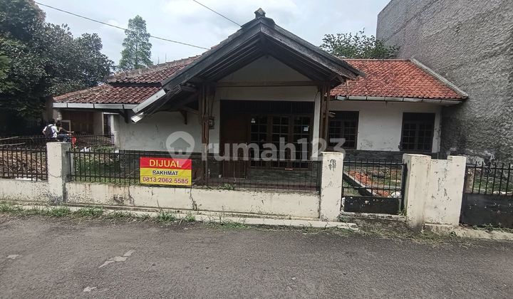 Rumah Hitung Tanah di Komplek Baturaden Ciwastra Bandung.