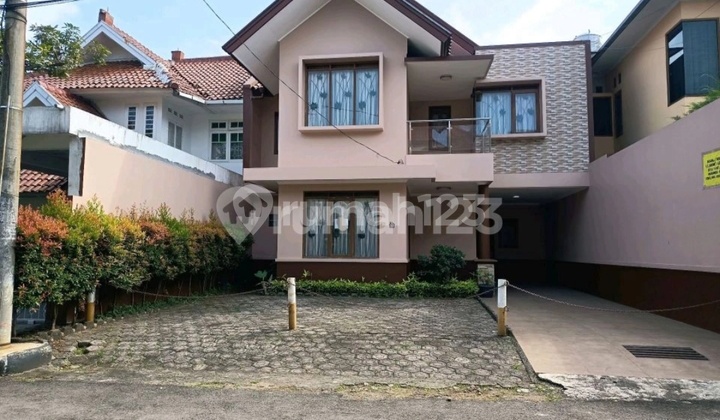 Rumah Minimalis Nyaman Arya Graha Regency Soekarno Hatta 