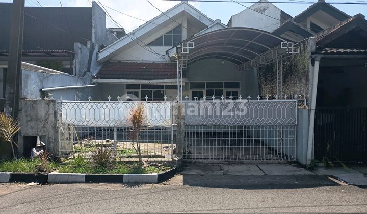 Rumah Dikontrakkan Asri Di Sanggarhurip Soekarno Hatta 1