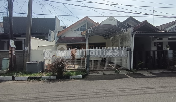 Rumah Dikontrakkan Asri di Sanggarhurip Soekarno Hatta Rumah Dikontrakkan Asri di Sanggarhurip Soekarno Hatta