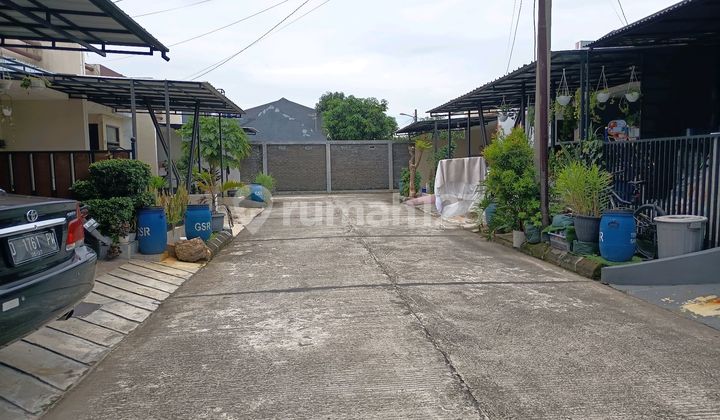 Position Hook and Well-Maintained House in Grand Sharon Soekarno Hatta 2