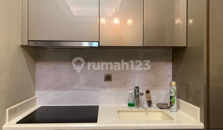 Sewa Apartemen District 8 Senopati - 2 BR Full Furnish, 105 sqm, Ready