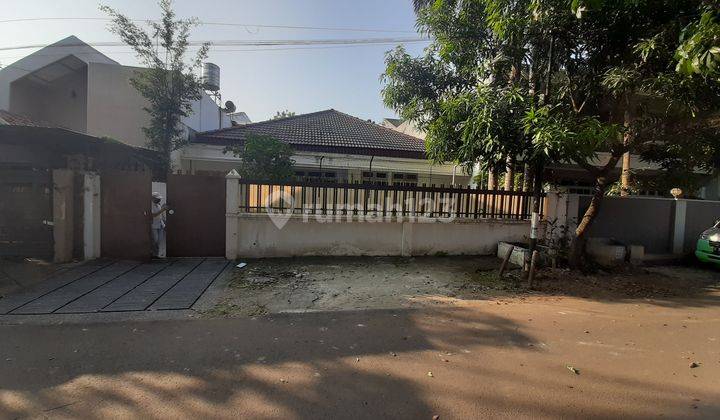 Jual Rumah Strategis di Panglima Polim Jakarta Selatan Shm Murah  1