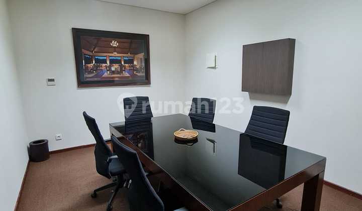 Sewa Ruang Kantor di Office 8 Senopati Jakarta Selatan - Luas 94 Sqm Furnished Sewa Ruang Kantor di Office 8 Senopati Jakarta Selatan - Luas 94 Sqm Furnished