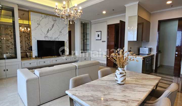 Sewa Apartemen District 8 Senopati - 2 BR Full Furnish, 153 sqm, Ready
