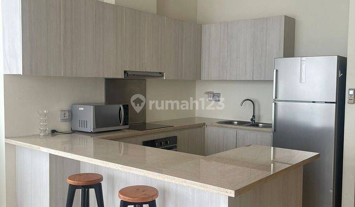 Dijual Senopati Suite Luas 196 Sqm Semi Furnish Tipe 3 Br, Murah 2