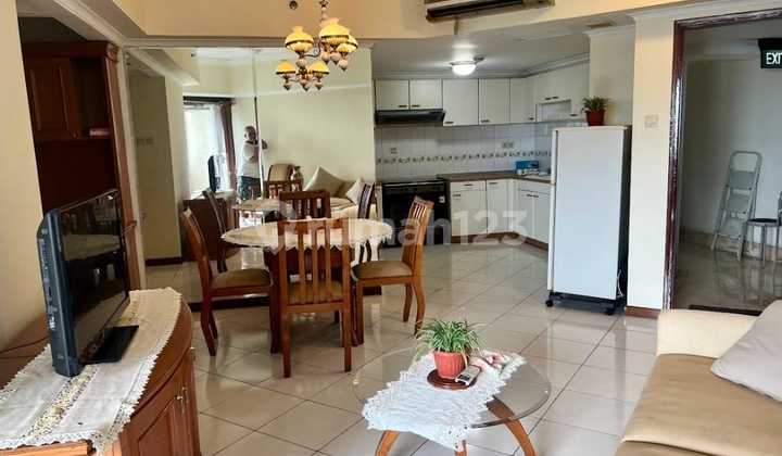 Jual Apartemen SUDIRMAN TOWER CONDOMINIUM Lt Middle tipe 2 BR Furnished