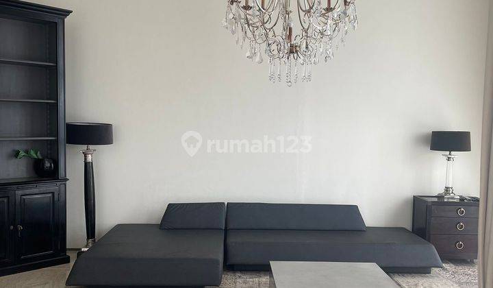 Dijual Senopati Suite Luas 196 Sqm Semi Furnish Tipe 3 Br, Murah 1