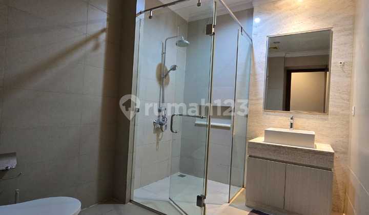 Sewa Apartemen Residence 8 Senopati - 2 BR , Full Furnished, Murah 2