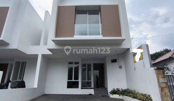 Dijual Rumah Design Scandinavian di Pejaten Barat Jakarta Selatan 1