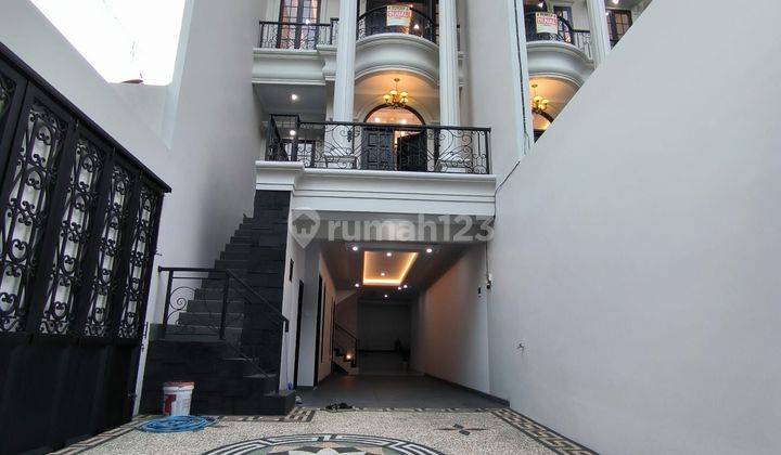 Dijual Rumah Dekat Pejaten Village Mall Pejaten Barat Jakarta 2