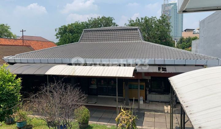 DISEWAKAN RUMAH JALAN EMBONG KEMIRI 1