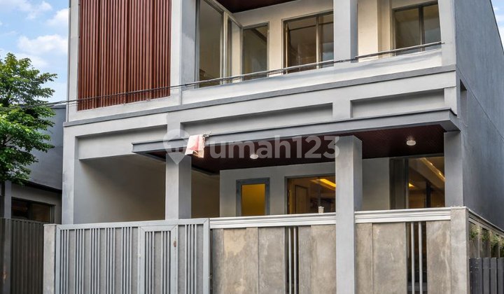 Dijual Rumah Manukan Indah - Baru Gress 1