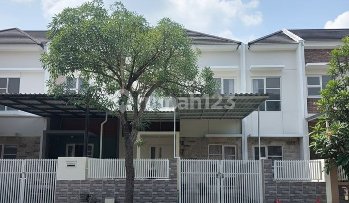 Disewakan / Dijual Rumah Puri Surya Jaya - Full Renov