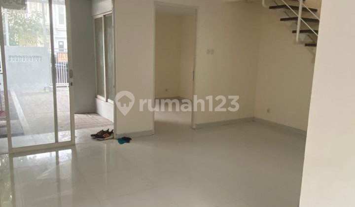 Dijual Rumah Puri Surya Jaya - One Gate System 2