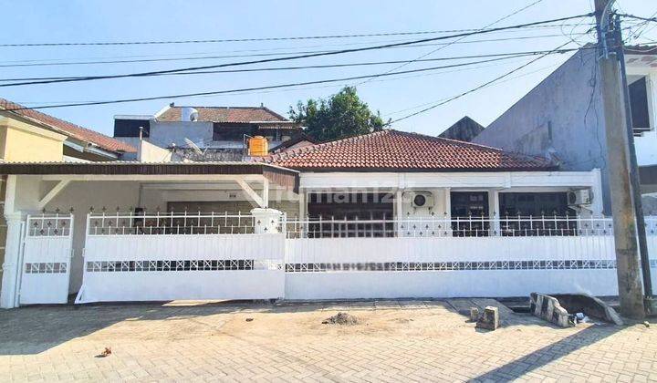 Rumah Darmo Harapan Strategis, Carport 1, Garasi 1 1