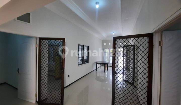 Dijual Rumah Mulyosari Prima - Baru Renov