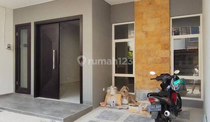 Rumah Daerah Dharmahusada dekat Manyar selangkah ke Galaxy Mall 2