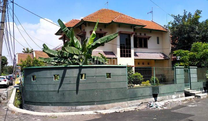 Rumah Nginden Bagus Terawat Dekat Jalan Raya, Rungkut, Merr 1