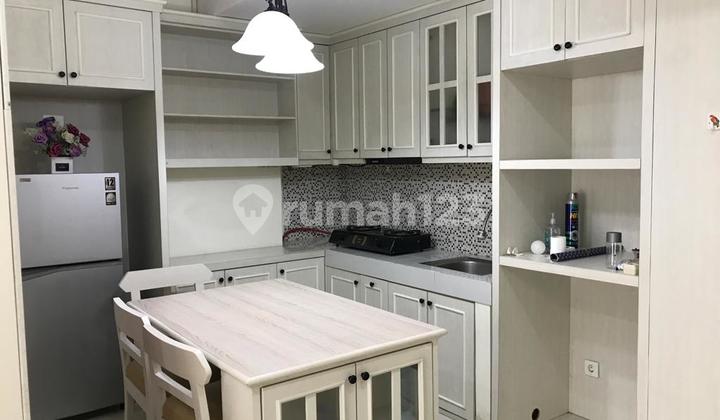 Mewah Apartemen Puncak Dharmahusada Furnish Lengkap Dijamin Suka