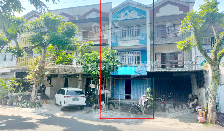 Affordable 3-Story Shop House for Rent for Business in Puncak Mandala, Tidar.