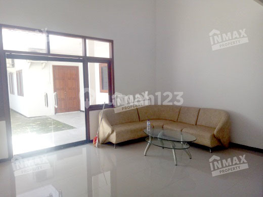 For Rent 2-Story House Clean Well-Maintained in Puncak Dieng 2