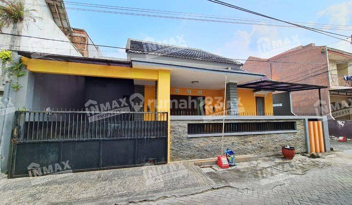 Disewakan Murah Rumah Siap Huni Ada Ac Dan Kitchen Set di Area Sawojajar  1