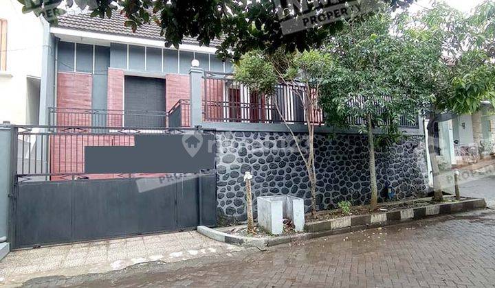 Dijual Rumah 2 Lantai Bangunan Modern Minimalis di Buring  1